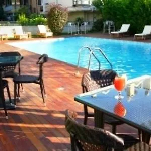 Otel Island